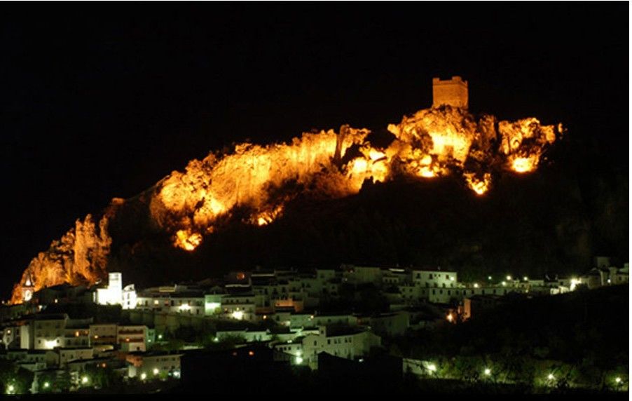 Tugasa Arco De La Villa Zahara De La Sierra Esterno foto